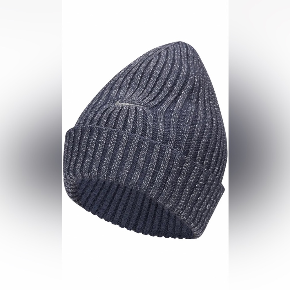 NEW Nike women’s beanie Winter cap